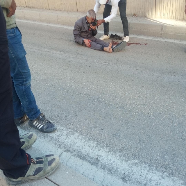 Elazığ'da bir vatandaş, katlı kavşaktan düşerek yaralandı