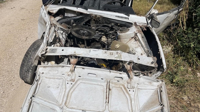 Bayburt'ta Tofaş otomobil uçuruma yuvarlandı: 1 ağır yaralı