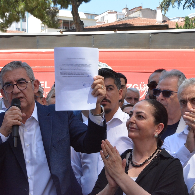 Balıkesir'de CHP'den toplu istifa: İl başkanı, 20 ilçe başkanı ve 12 beledi...