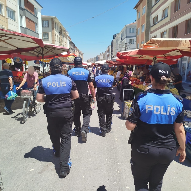 Eskişehir'de polis vatandaşları hırsızlık ve dolandırıcılık olaylarına karş...