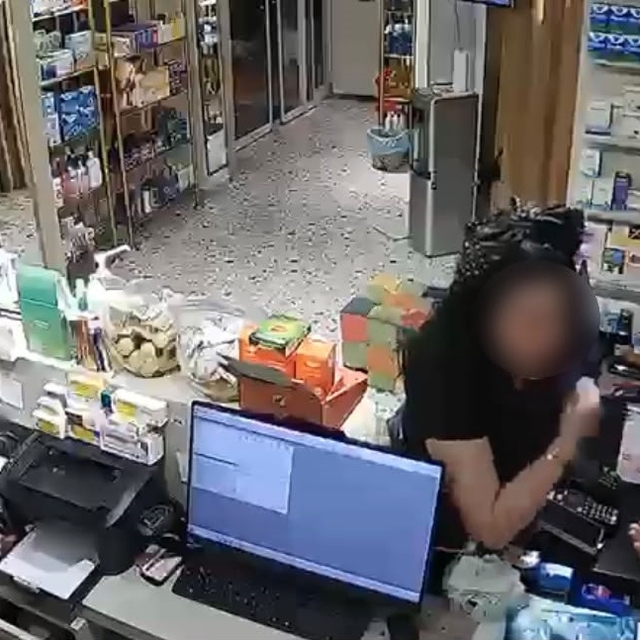 Eczacıyı darbedip ilaçları alarak kaçan kadın tutuklandı