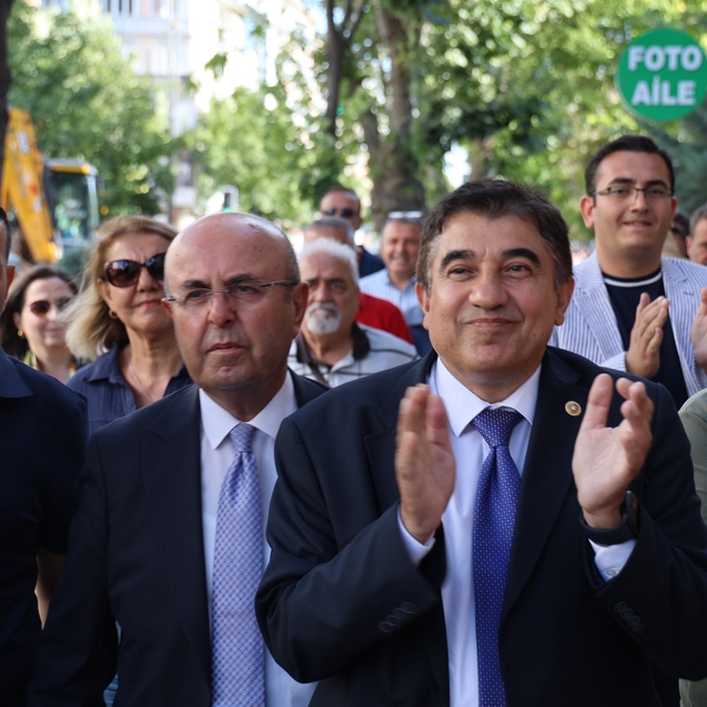 CHP'den istifa eden Kırşehir Belediye Başkanı Ekicioğlu ve teşkilatlar Yeni...
