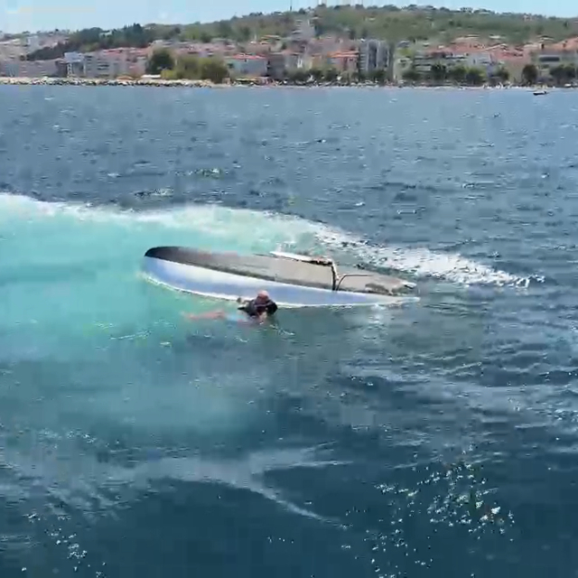 Yalova'da yelkenli tekne alabora oldu, yaşlı adam kurtarıldı