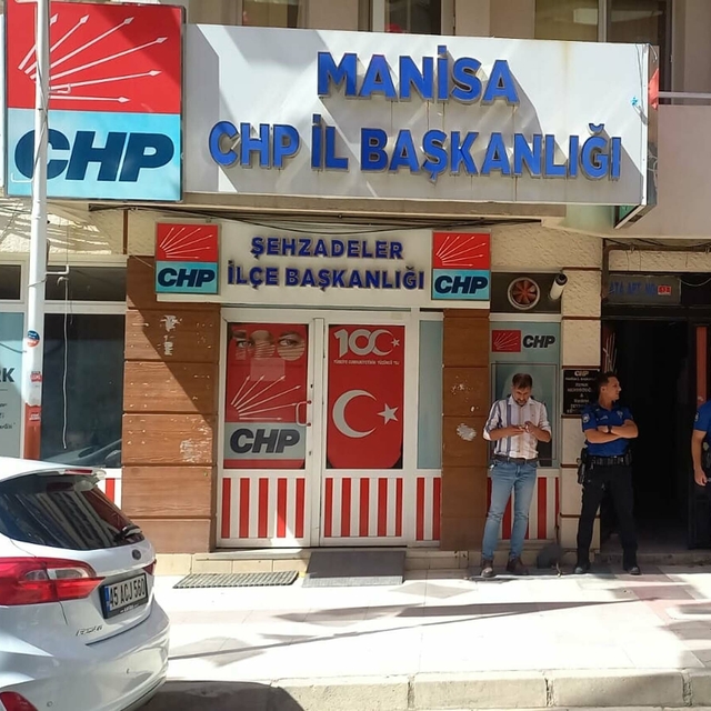 CHP Manisa İl Başkanlığı'nda kavga: 1 yaralı