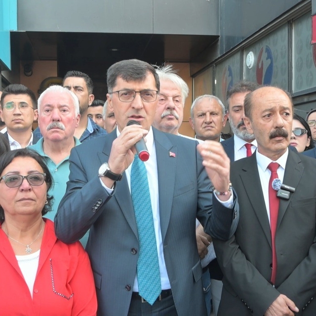CHP Kütahya Teşkilatı'nda toplu istifa: 3 belediye başkanı ile birlikte Yen...