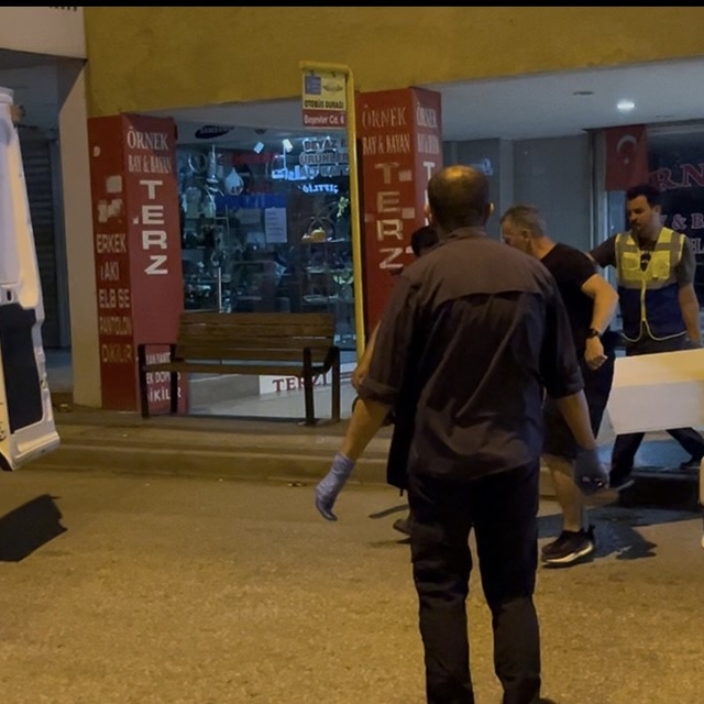 Bursa'da 2 çocuk annesi kadın evde göğsünden vurulmuş halde bulundu: 1 göza...