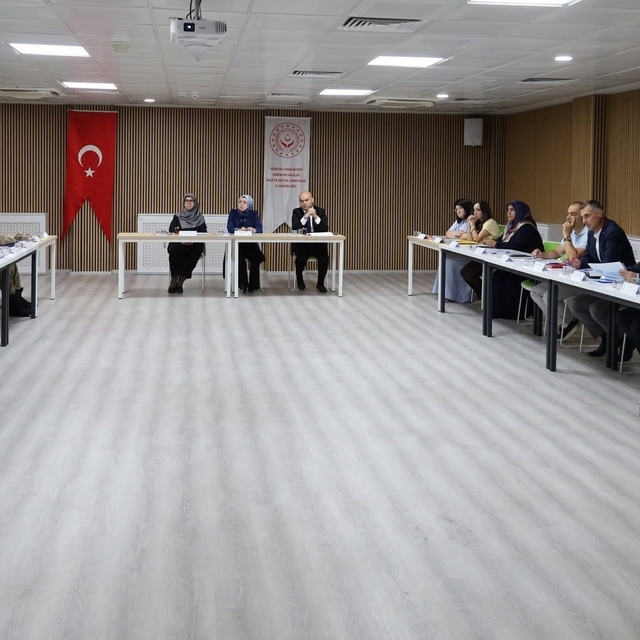 Erzincan'da kadına yönelik şiddetle mücadele toplantısı yapıldı
