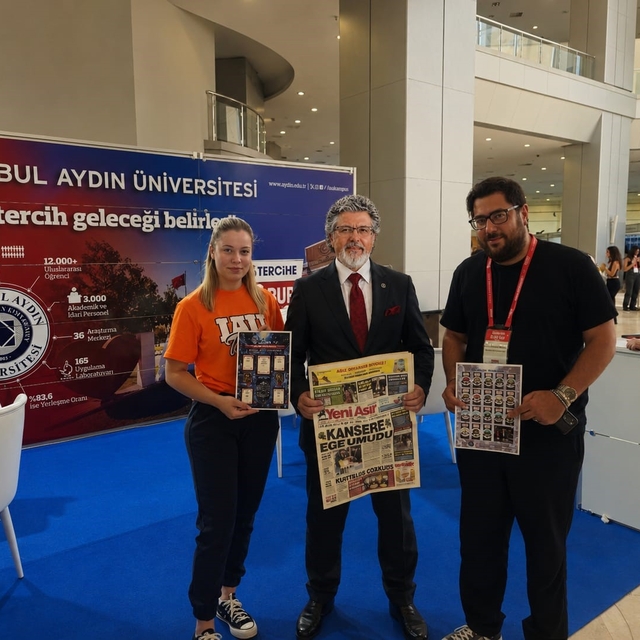 Karya Farma HBX Ar-Ge Akademi, İzmir'deki tercih fuarında tanıtım yaptı