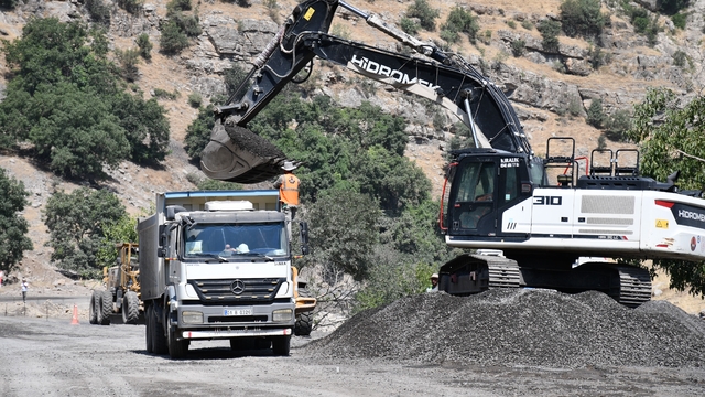 Şırnak'ta vatandaşlar yol yatırımlarından memnun