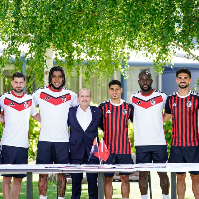 Transfer yasağı kalkan Gaziantep FK 7 futbolcuyu kadrosuna kattı