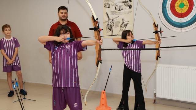 Başkan Büyükgöz, yaz okulu öğrencileriyle buluştu