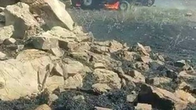 Diyarbakır'da biçerdöver alevlere teslim oldu