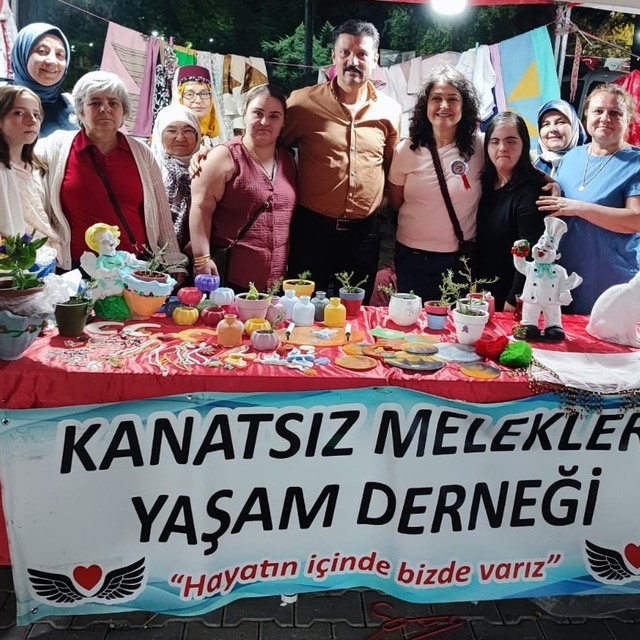 Kanatsız Melekler festivale renk kattı