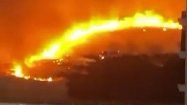 Diyarbakır'da alevler geceyi gündüze çevirdi