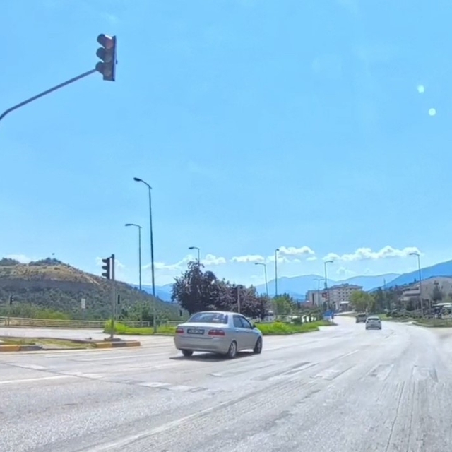 Karabük'te trafik ihlalleri kameralara yansıdı