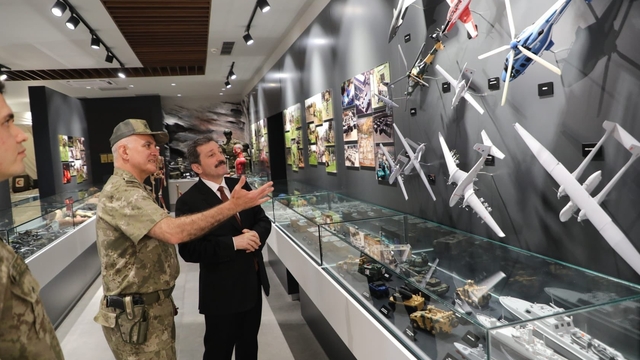 Vali Tavlı, askeri eğitim alanlarını inceledi