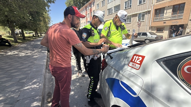 Sahte plakalı kamyonetin sürücüsüne 180 bin TL ceza