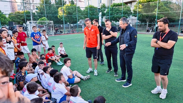 Sandıklı'da Sokak Futbol Turnuvası'nın 8'incisi başladı