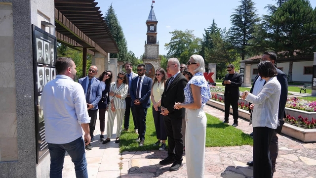 Kurumlar arası iş birliğini güçlendiren ziyaret
Marmara Belediyeler Birliğinden Bilecik Belediyesi'ne ziyaret