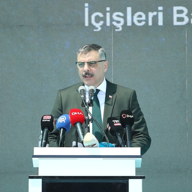 Bakan Çiftçi: Türkiye Yüzyılı, eserlerin yükseldiği kadar şahsiyetlerin de...
