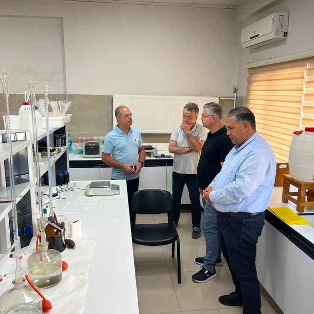 Manisa'daki tarımsal analiz laboratuvarının çalışmalarına sıkı takip