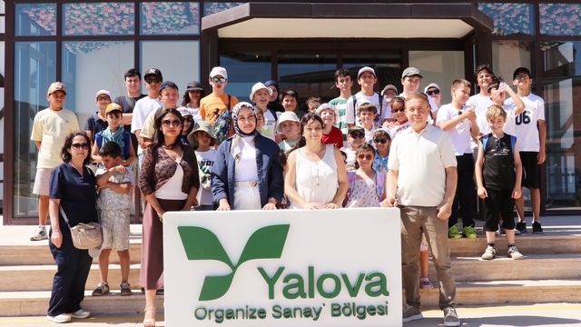 Robotik kodlama öğrencilerinden Yalova OSB'ye teknik gezi