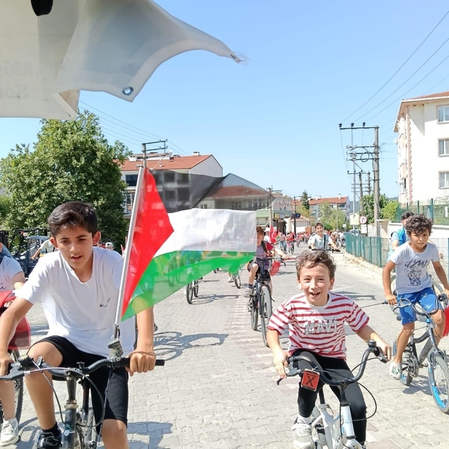 Yenice'de 'Genç Pedallar Özgür Gazze İçin' bisiklet turu düzenlendi
