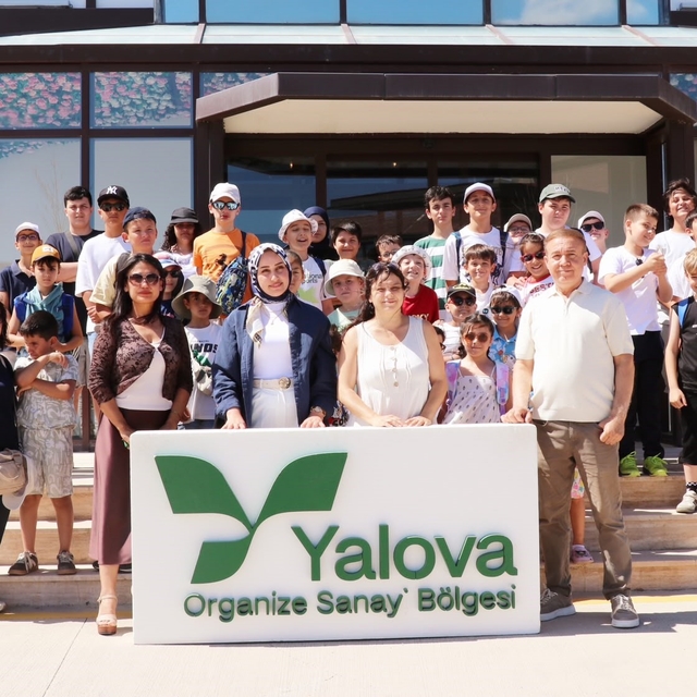 Robotik kodlama öğrencilerinden Yalova OSB'ye teknik gezi