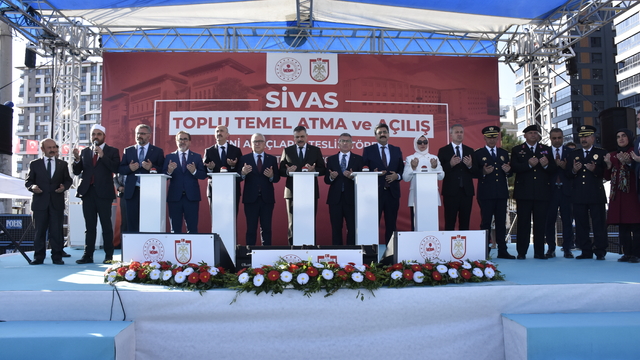 Bakan Çiftçi: Türkiye Yüzyılı, eserlerin yükseldiği kadar şahsiyetlerin de yetiştiği asır olacak(2)
