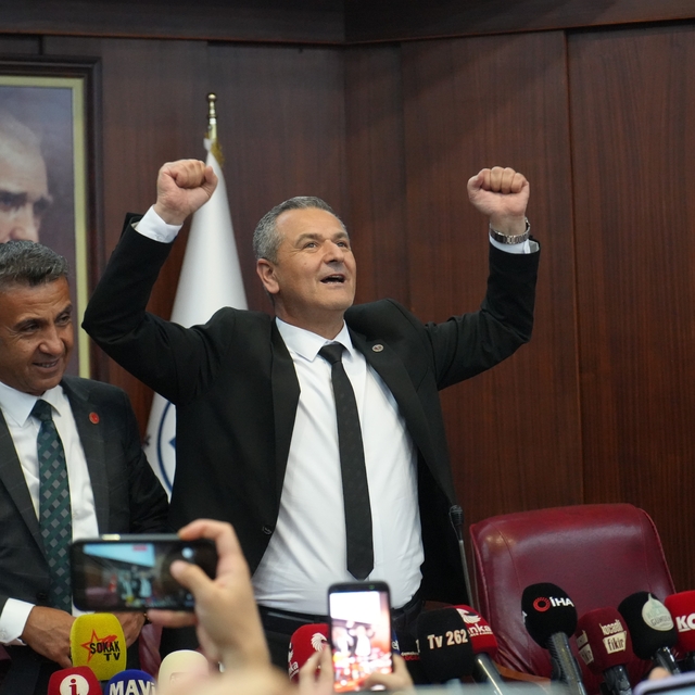 İzmit Belediyesi Başkan Vekili Lütfü Obuz oldu