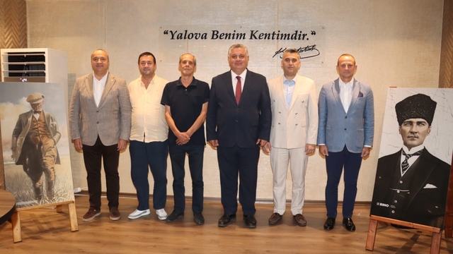 Yalova'da CHP'li 6 başkan, Yeni Parti'ye geçti