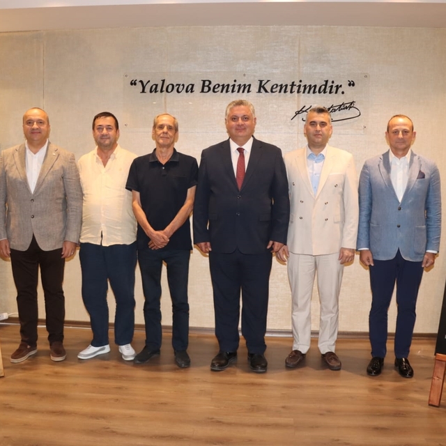 Yalova'da CHP'li 6 başkan, Yeni Parti'ye geçti