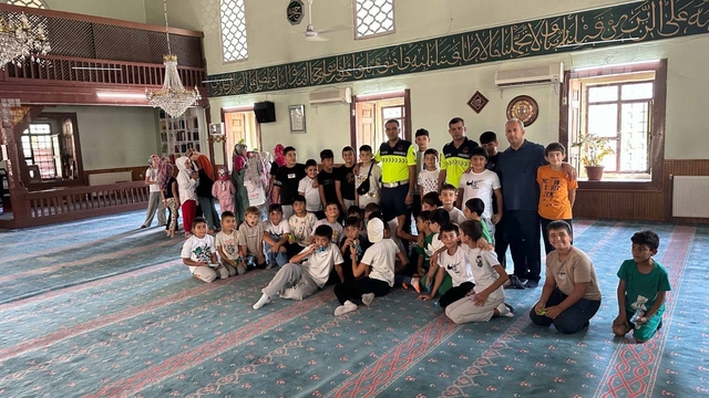 Jandarmadan 61 öğrenciye trafik eğitimi