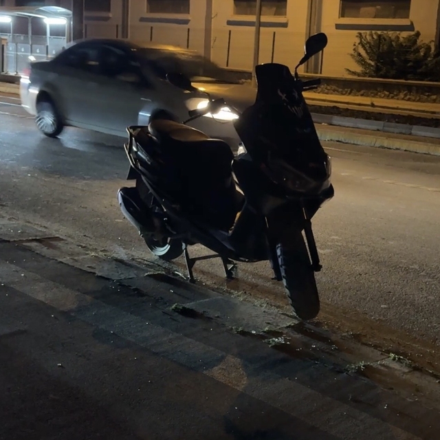 Alkollü sürücünün kullandığı motosiklet kaza yaptı: 2'si çocuk 3 yaralı