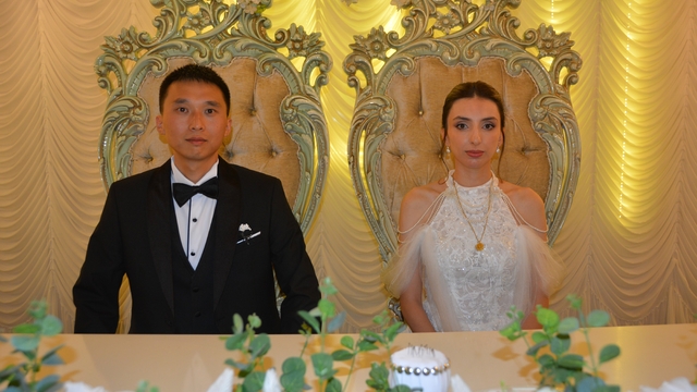 Ordu'ya Çinli damat
Çinli Tang Daipeng, sevdiği kız için binlerce kilometre öteden Ordu'ya damat geldi