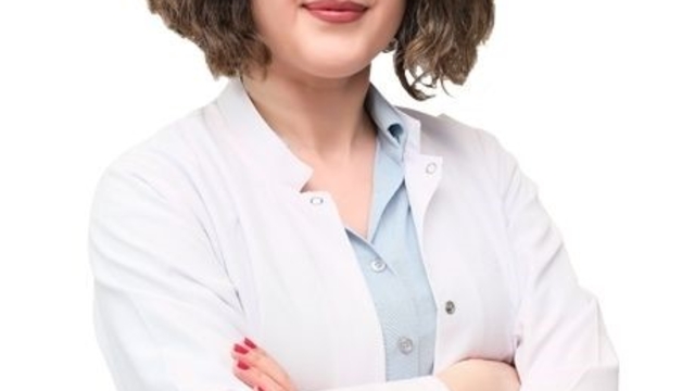 Her cilt lekesi güneşten kaynaklanmıyor
Dermatoloji Uzmanı Dr. Hatice Parlak Subaşı:
"Lekenin nedeni doğru belirlenmeden tedaviye başlanmamalı"
"Hiçbir yöntem tek seansta süpriz sonuç sağlamaz"