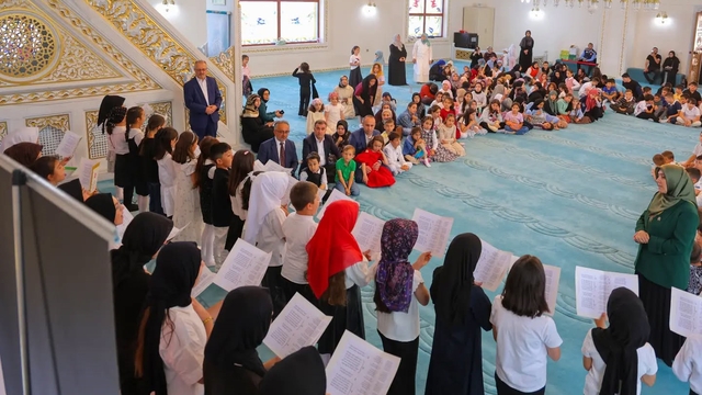 Bayburt'ta Kur'an kursu öğrencileri cami çocuk buluşmasında bir araya geldi