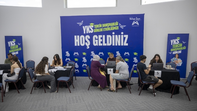 Mersin Büyükşehir Belediyesinden üniversite adaylarına ücretsiz tercih danışmanlığı