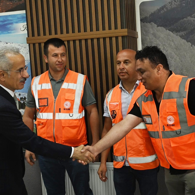 Bakan Uraloğlu'ndan Bolu Dağı Bakım İşletme Şefliğine ziyaret