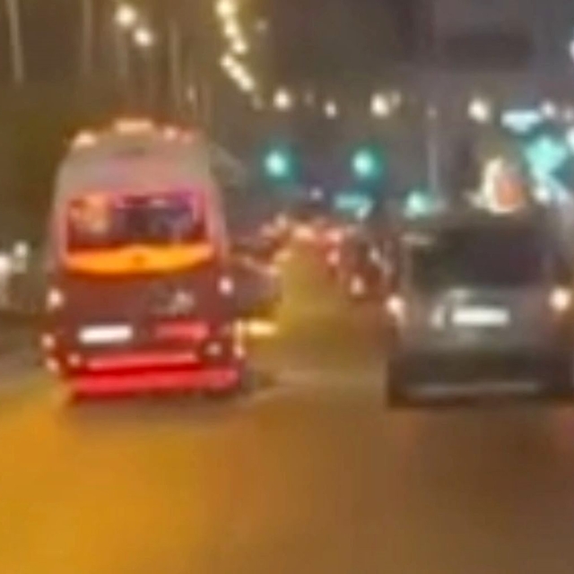 Mersin'de makas atan minibüsçü kameraya yakalandı, 90 bin TL ceza yedi