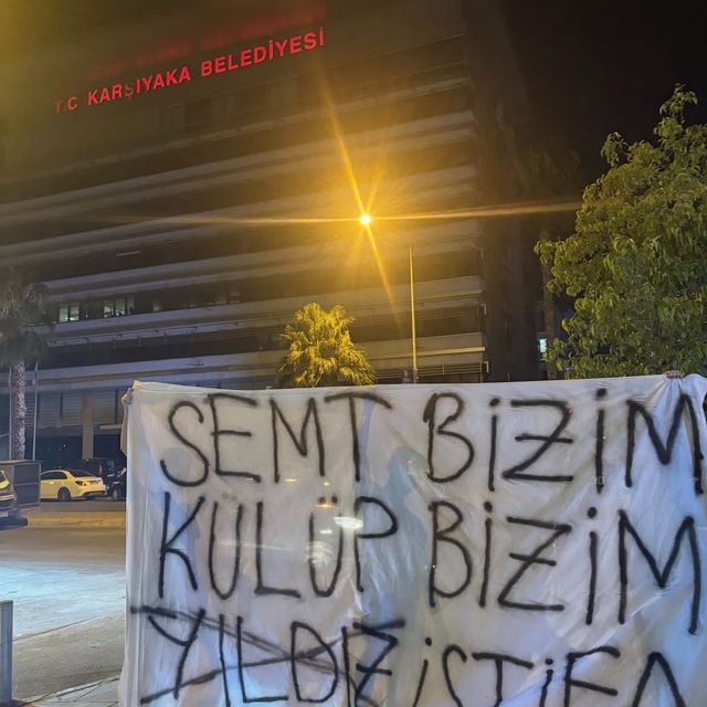 Karşıyaka'da salon krizi sürüyor
