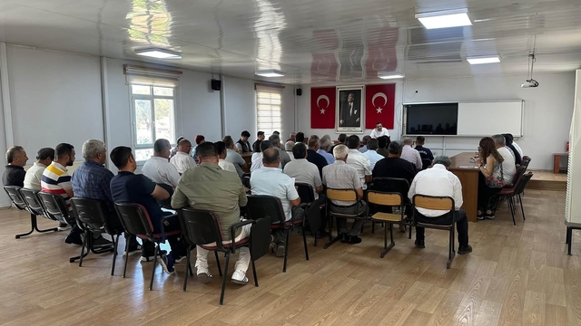 Sarıgöl'de muhtarlarla kritik toplantı
