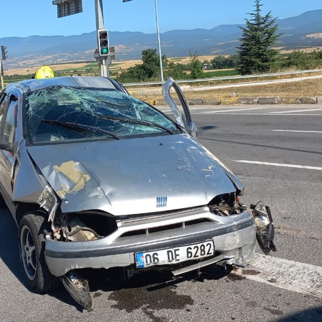 Bolu'da otomobil takla attı: 5 yaralı