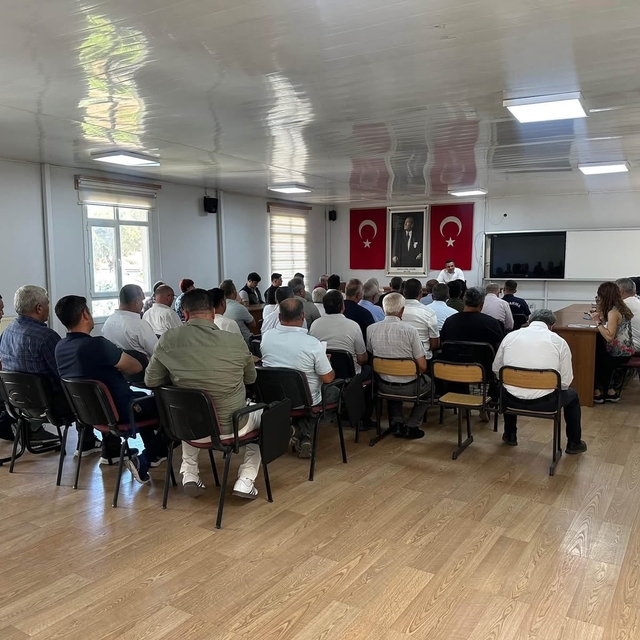 Sarıgöl'de muhtarlarla kritik toplantı