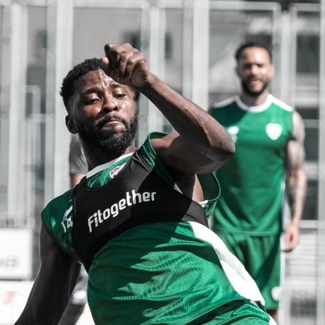 Özlüce'de tempolu çalışma
Bursaspor sabah antrenmanını tamamladı