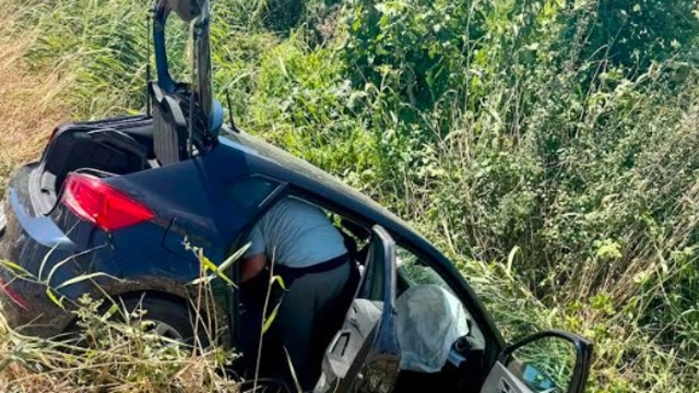 Bursa'da otomobil sulama kanalına devrildi; 1'i çocuk, 6 yaralı