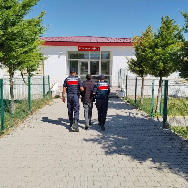 Yozgat'ta kesinleşmiş 8 yıl hapis cezası bulunan firari hükümlü yakalandı