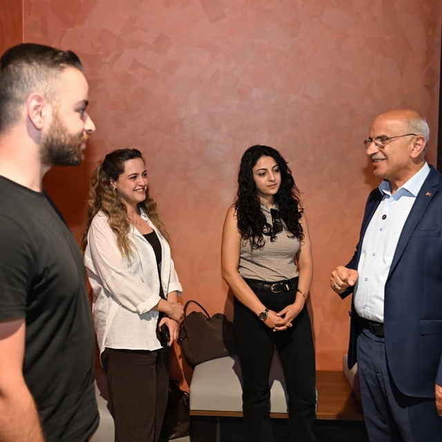 Büyükşehir Belediyesi Şehir Kütüphanesi öğrencilerin gözdesi oldu