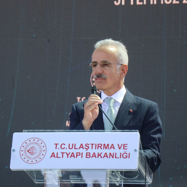 Bakan Uraloğlu: "2071'leri planlayan bir Türkiye'ye geldik"
"2053 yılında 4...
