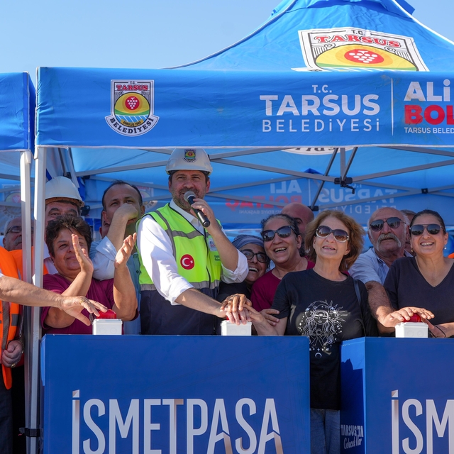 Tarsus'ta yıllardır beklenen kentsel dönüşümde ilk beton döküldü